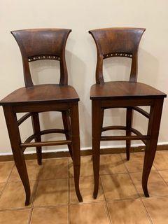Bar Chairs / High bar stools