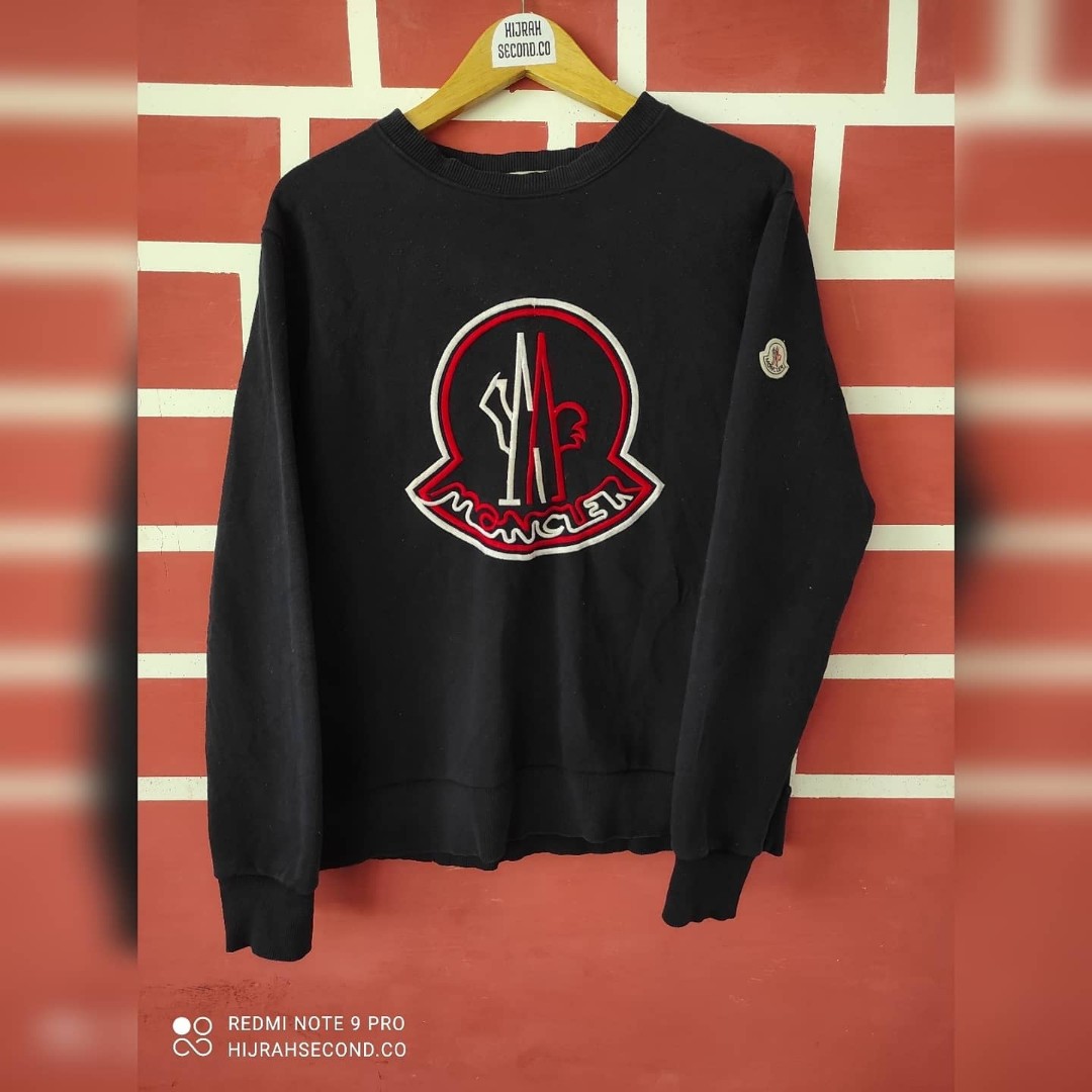 harga crewneck moncler original