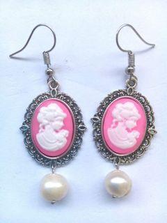 For Sale I have the Vintage USA dangling earrings 👉vintage Victorian cameo pink and white pearl dangling earring Purchased in USA at auction. Better quality - Unique  #earrings #vintage #usaquality #jewelry