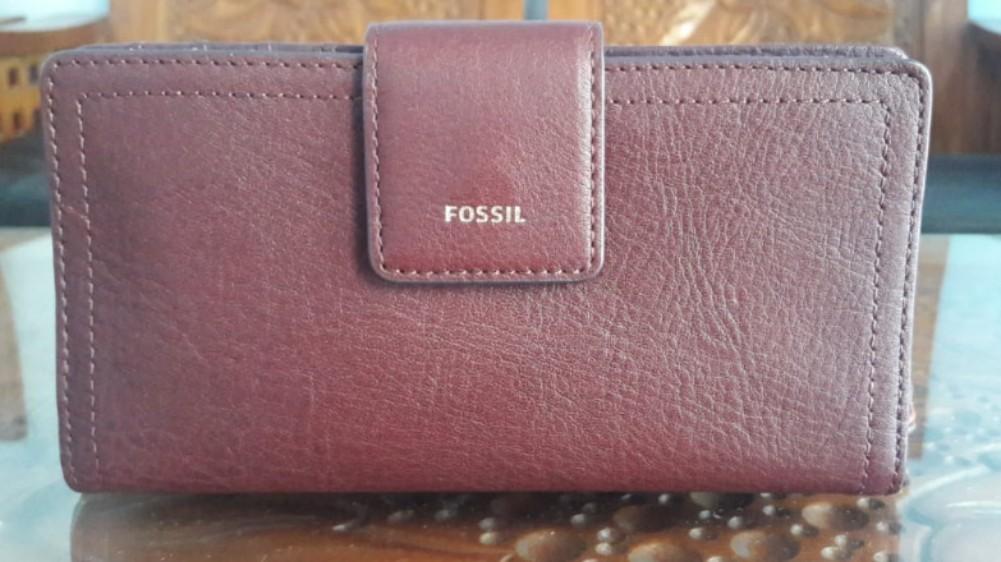 Fossil logan tab fig store