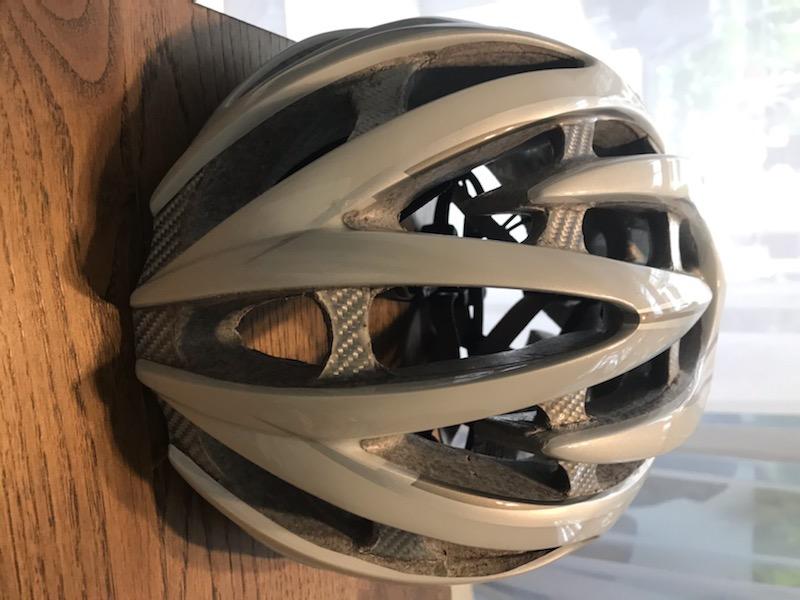 Giro Atmos helmet, medium, Sports Equipment, Bicycles & Parts, Parts