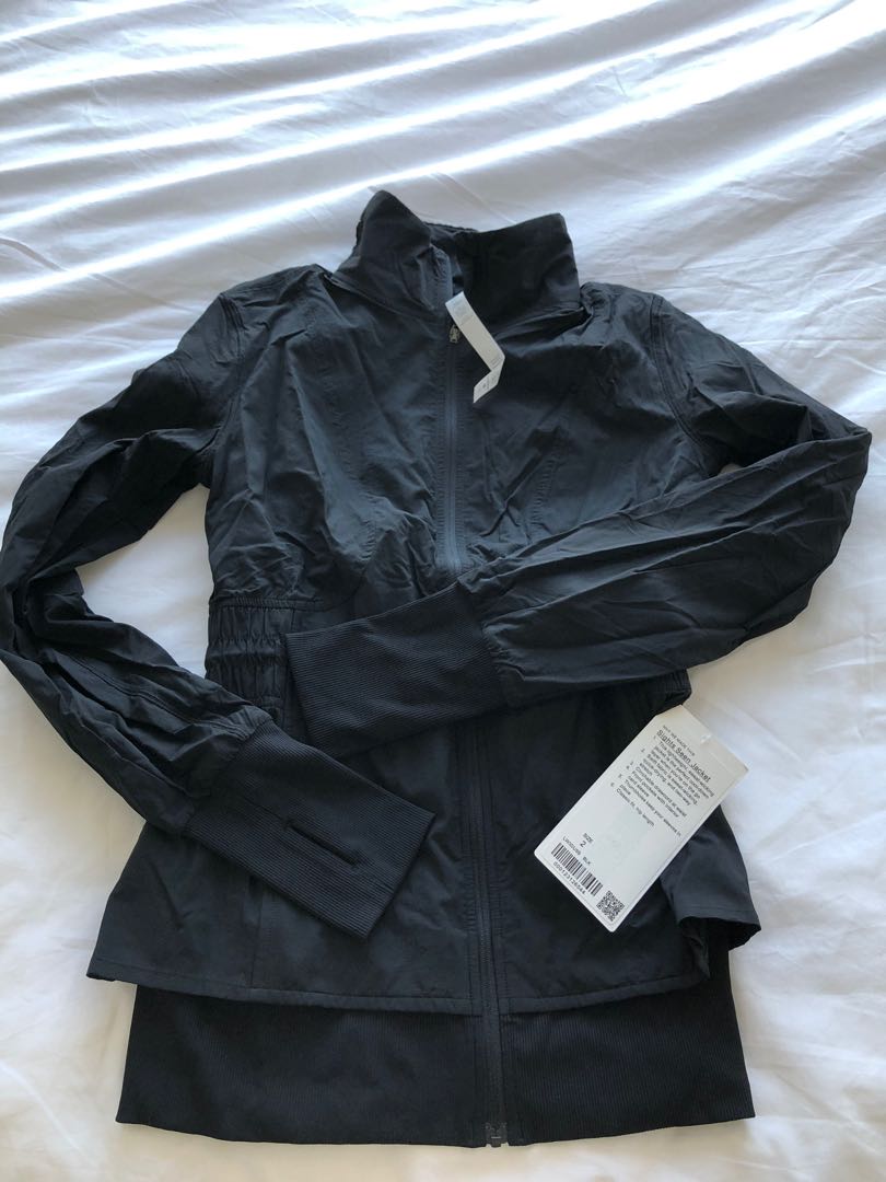 極美品 lululemon 突っ走る Sights Seen Jacket ヨガ ネイビー