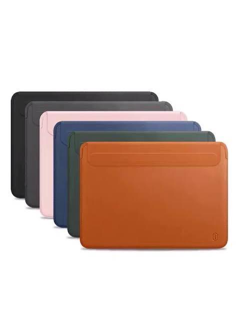 Macbook leather sleeve (Category: Laptops & Notebooks) located in Paranaque City. Submitted by jassm27 (Listing ID 1088490138, Image 2). Description: Premium quality leather Sleeve Cover for Macbook Pro/Air 13inch model Stocks on hand Available color: Black Gray Blue Pink Brown MOP: Gcash or Bank transfer Delivery: Lalamove or Grab.