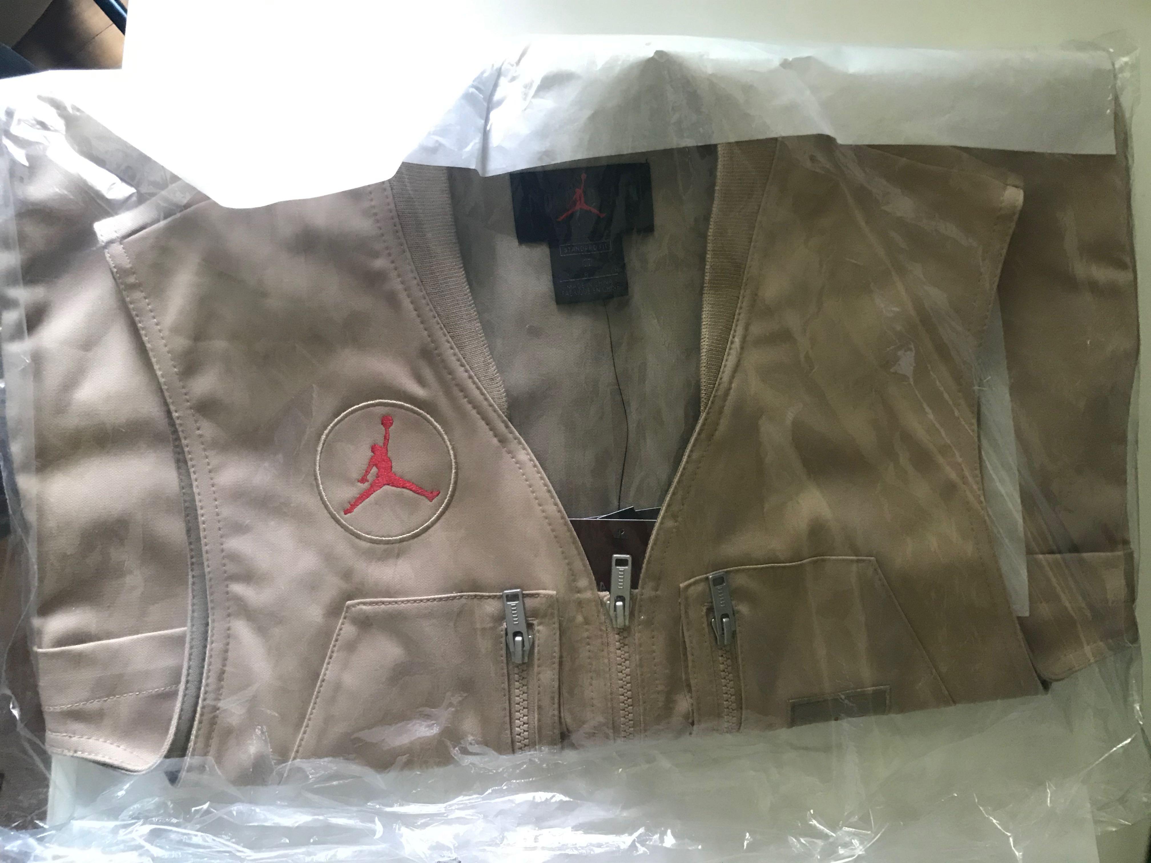 Nike Air Jordan x Travis Scott Cactus Jack Utility Vest Size S, 男