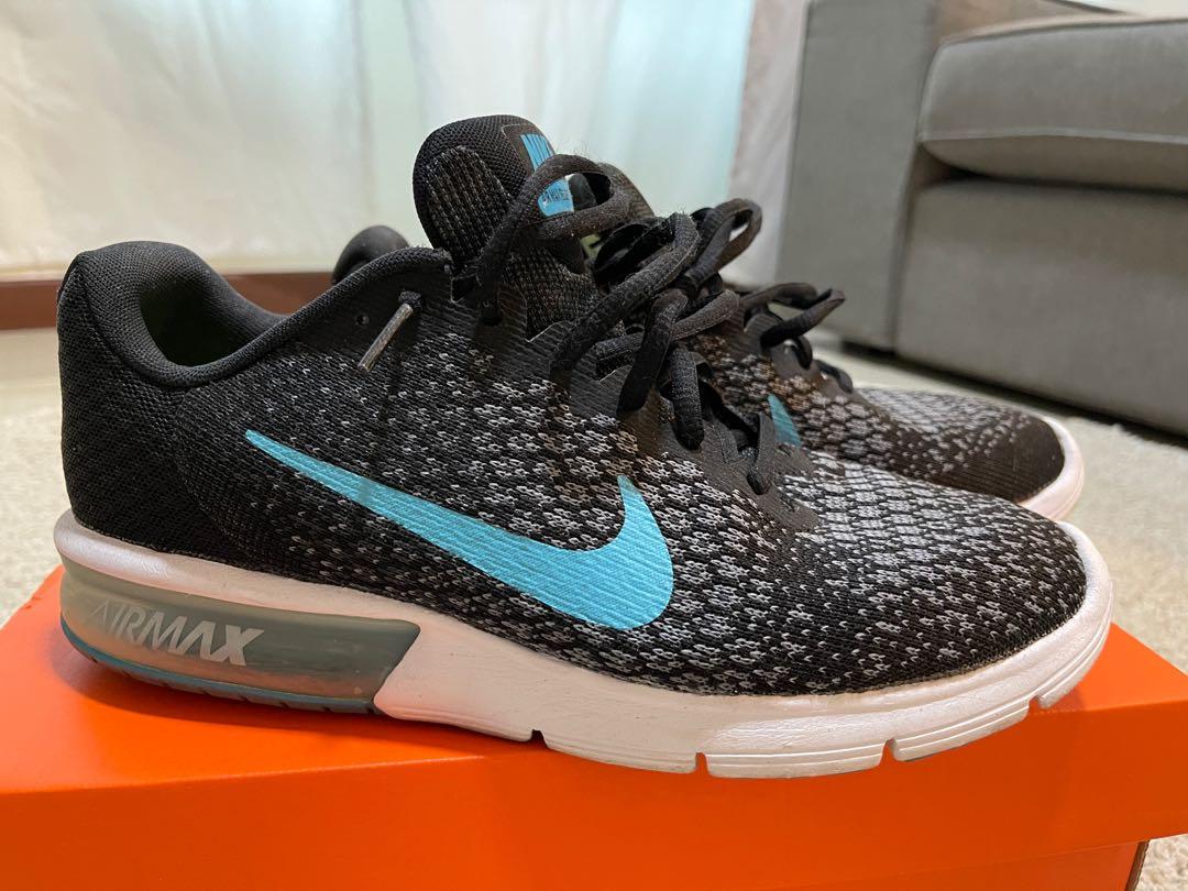 Nike air max sequent 2 men s running shoe black met cool grey deals anthracite