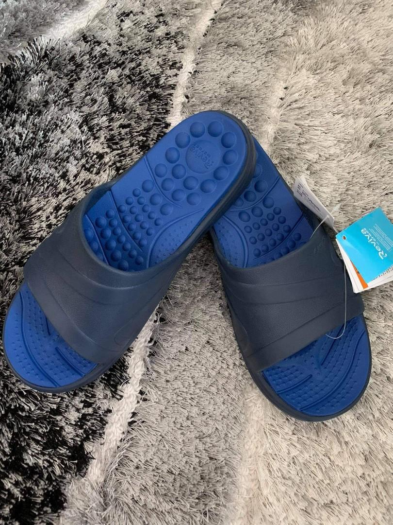 Crocs hot sale reviva price