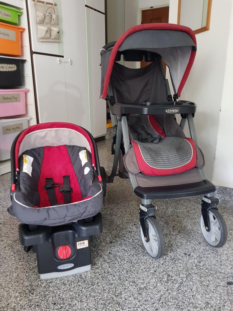 Preloved Graco Click Connect Travel System Bassinet Car seat Stroller