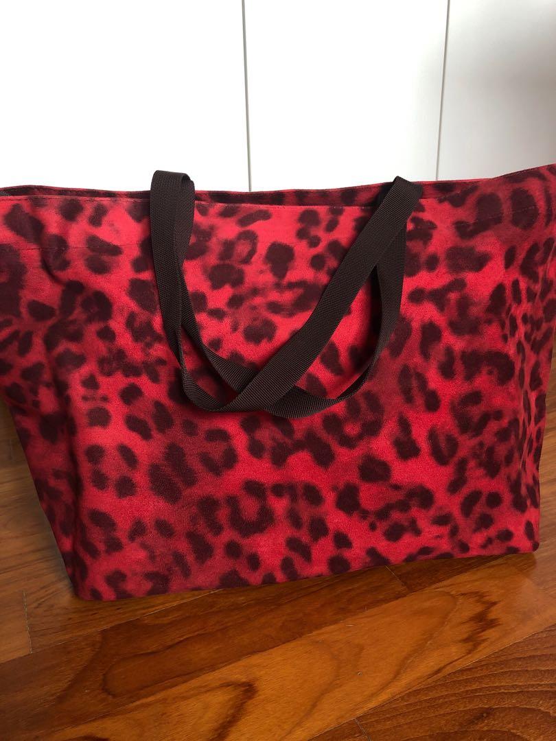Red hotsell leopard purse