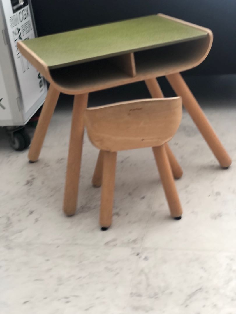 Plan toys outlet table chair