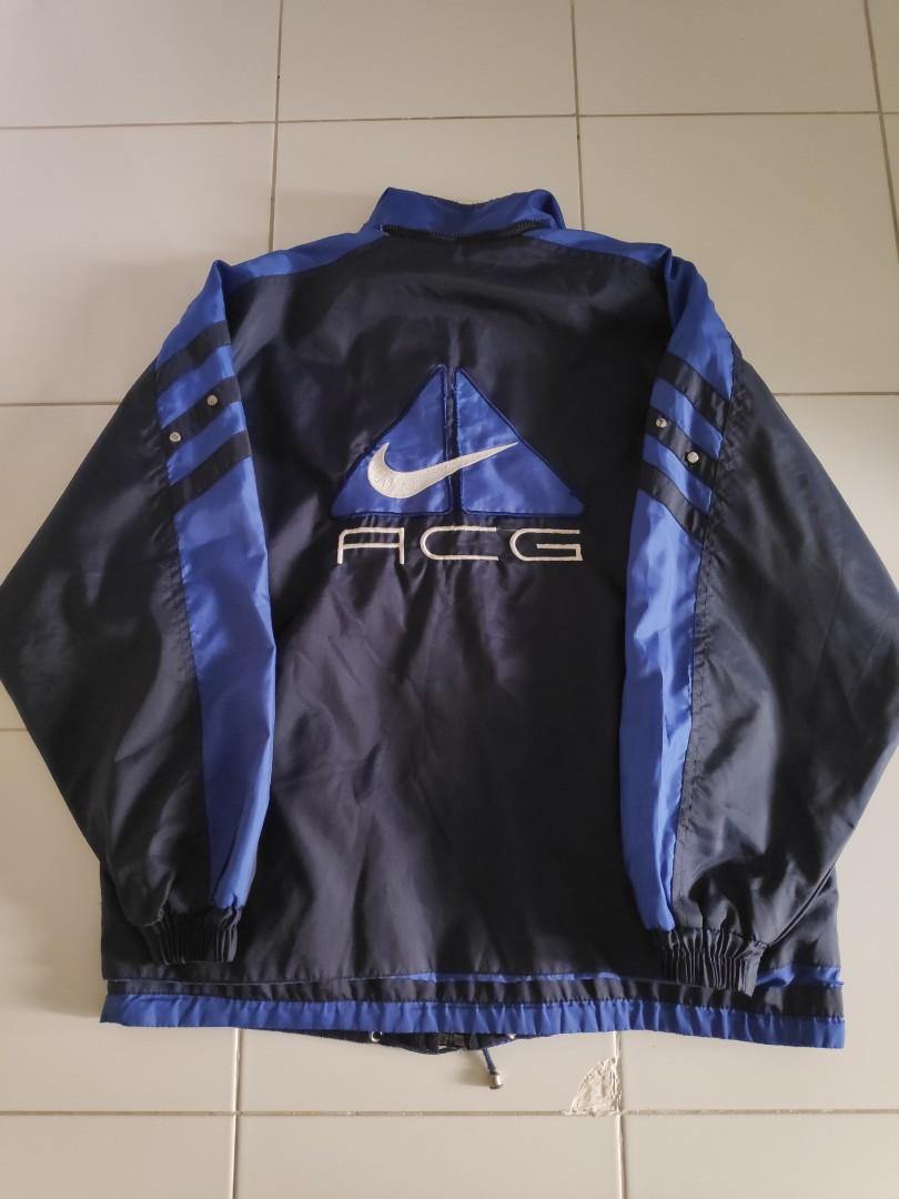 Nike big outlet logo jacket
