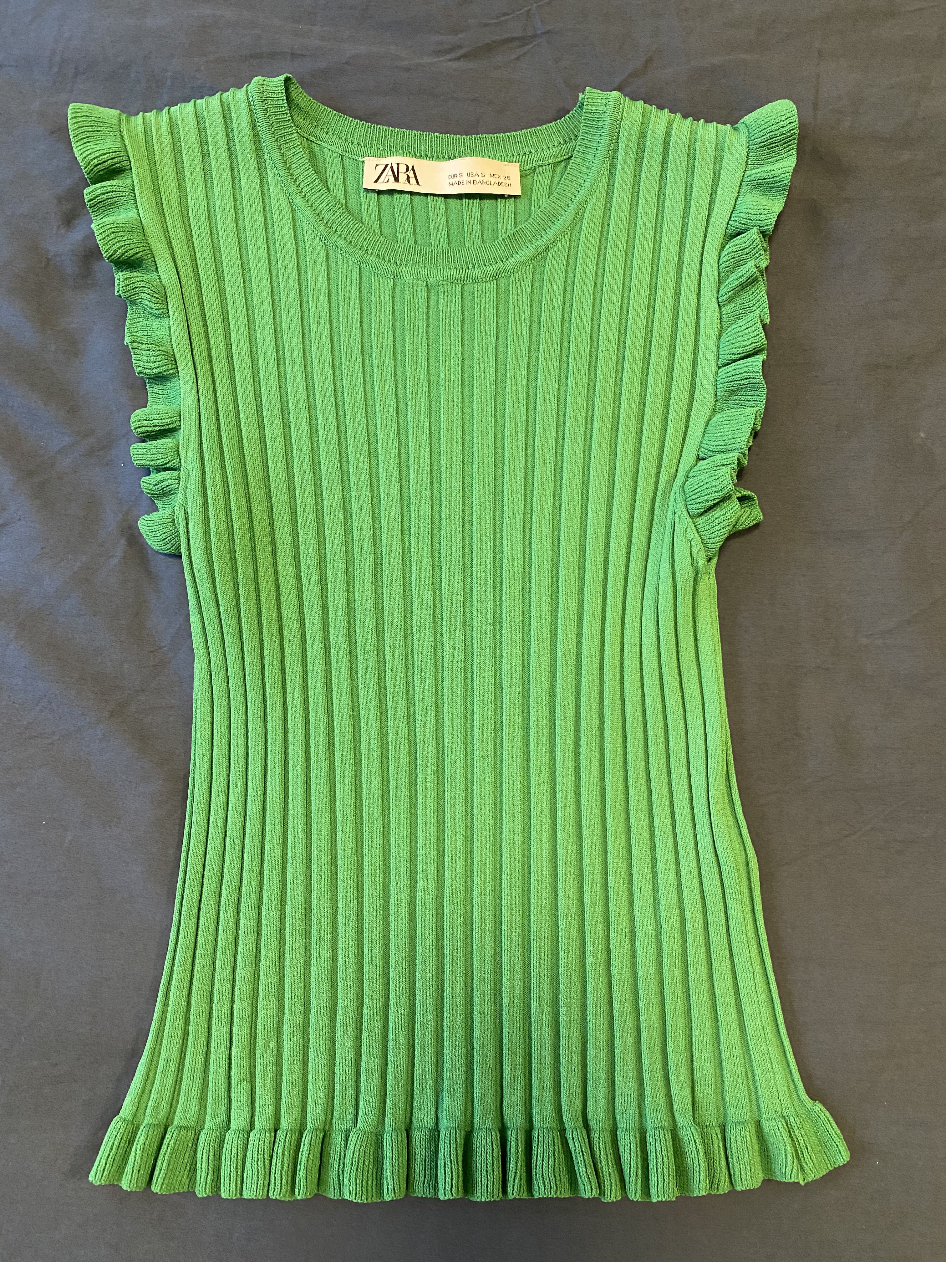 Zara Green Sleeveless Knit Top Women S Fashion Tops Sleeveless On Carousell