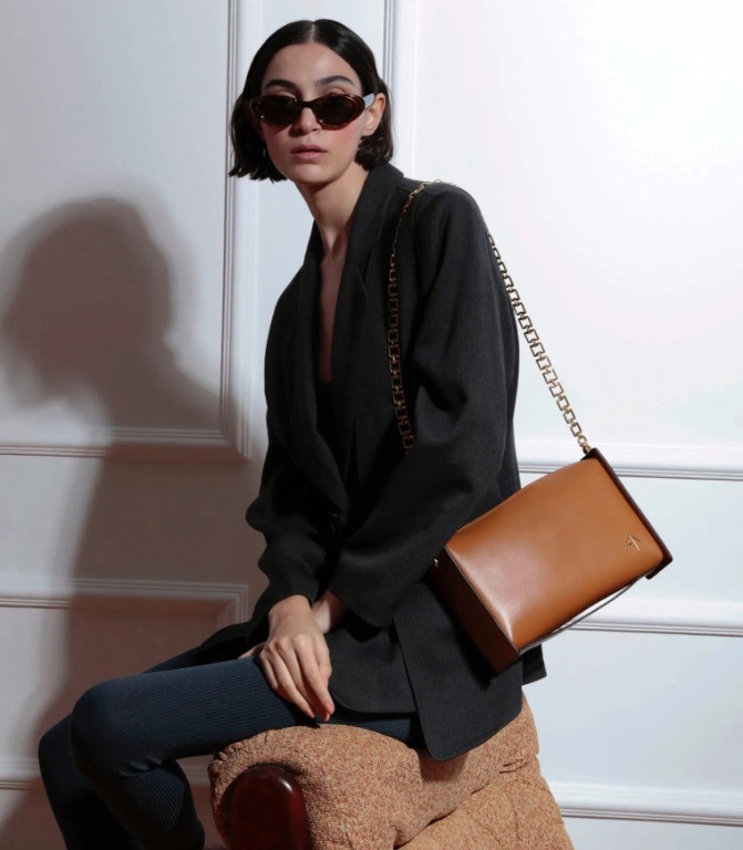Manu atelier carmen shop