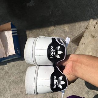 (Category: ) located in . Submitted by itsmelaraaaa (Listing ID 1088532019, Image 1). Description: .