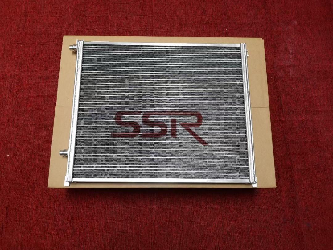 Air to water intercooler / heat exchanger for BMW B48 / B58 G series (G05 G06 G20 G30), Car