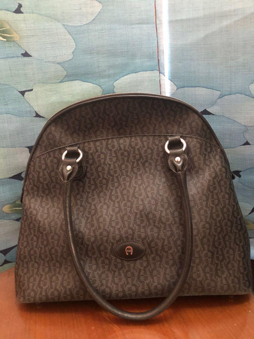 Clearance: ETIENNE AIGNER bag, Luxury, & Wallets on Carousell