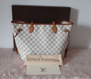 (Category: ) located in . Submitted by luxxie (Listing ID 1088634239, Image 1). Description: .