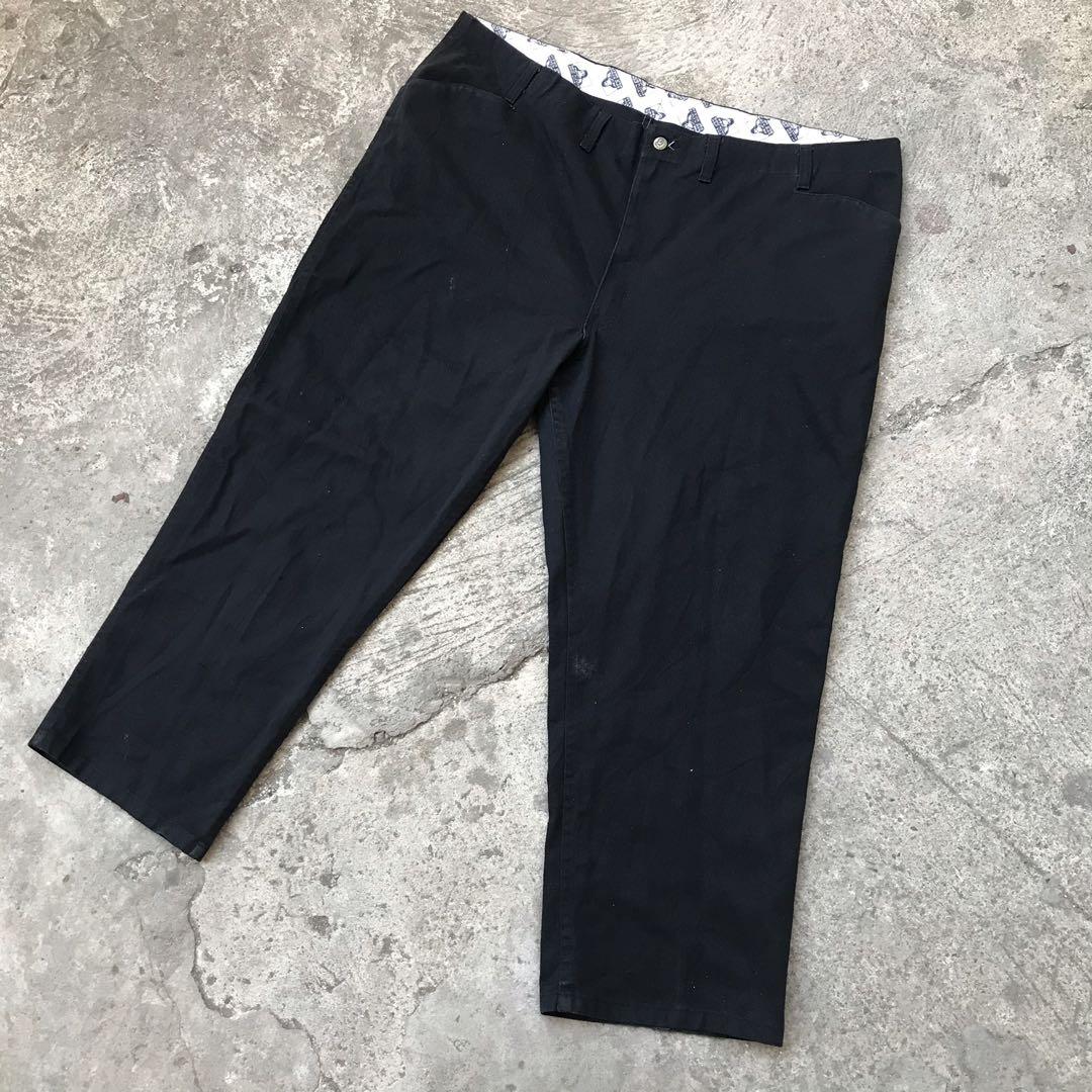 BEN DAVIS PANTS 46 x 40 (Category: Jeans) located in Paranaque City. Submitted by jayyator (Listing ID 1088714664, Image 1). Description: Offer and it’s yours 😊 These are thrifted items. All items are sold as is, major or minimal flaws are shown in the posted photos. Please limit your expectations. Pickup or delivered via LALAMOVE/GRAB/SPEEDY or your desired courier from Parañaque City, Metro Manila 1715 Enjoy Shopping! #jollivintagephAVAIL #vi