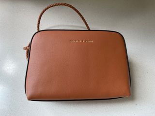 （分類：）位於 。 由 filuu 提交（商品編號 1088531444，圖片 1）。簡介： 。