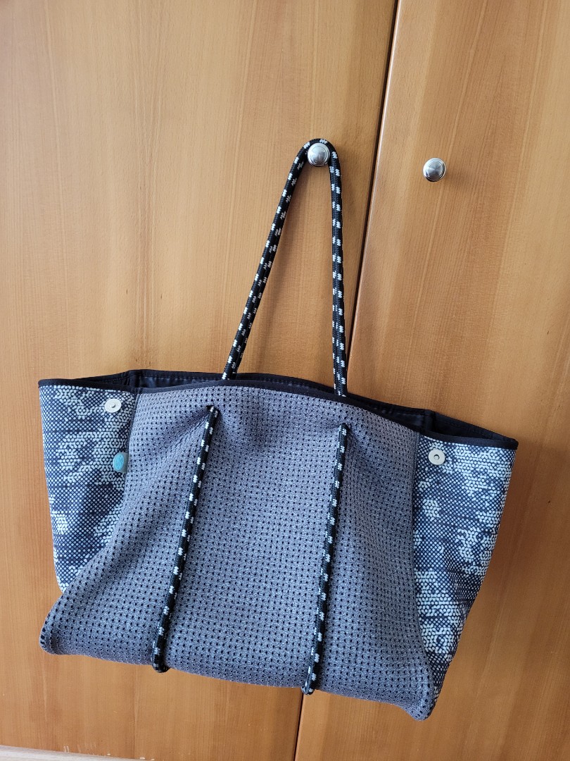 Chuchka neoprene bucket bag sale