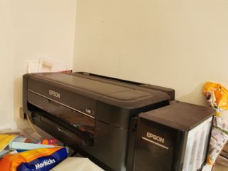 （分類：）位於 。 由 vikkielolo 提交（商品編號 1088632630，圖片 1）。簡介： 。
