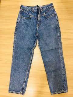 (Category: ) located in . Submitted by louiseho (Listing ID 1088624696, Image 1). Description: .