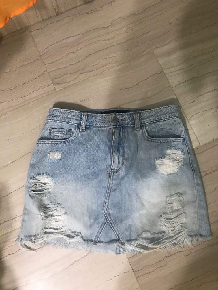 Hollister ripped denim mini skirt Women s Fashion Bottoms