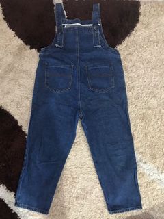 (Category: ) located in . Submitted by cakelover77 (Listing ID 1088542487, Image 1). Description: .