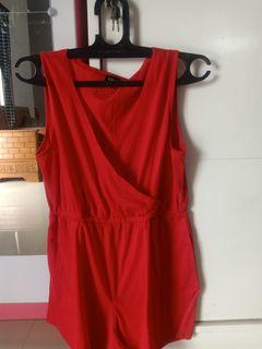 Jumpsuit pendek