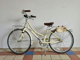 LINUS Dutchi 3i Cream (Small) Bicycle Bike