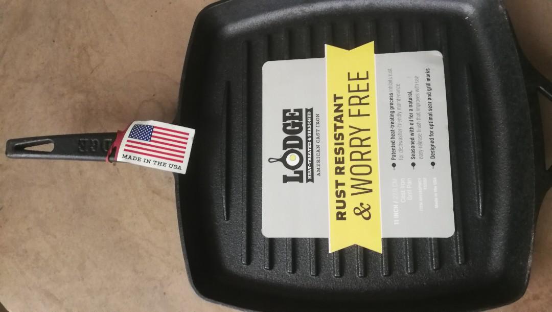 Lodge cast iron griddle pan (Category: Cookware & Accessories) located in Manila. Submitted by jen.jen11 (Listing ID 1088586970, Image 1). Description: brand new from u.s..