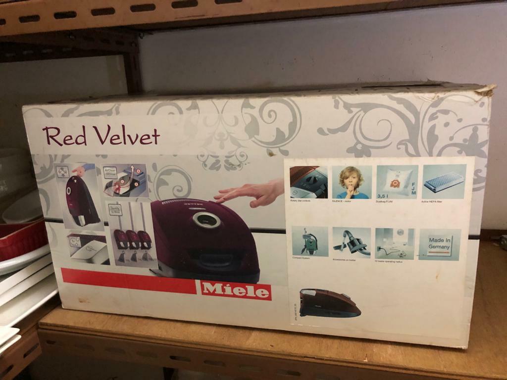 MIELE S6390 Red Velvet, TV & Home Appliances, Washing Machines and