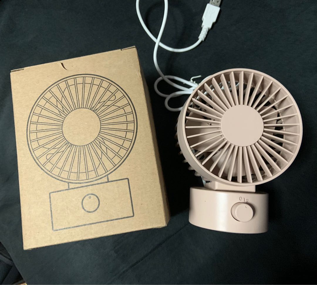 Muji USB Desk Fan, Furniture & Home Living, Lighting & Fans, Fans on Carousell