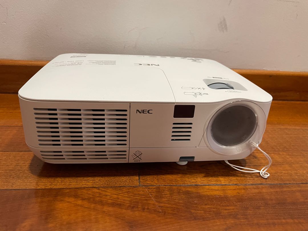 NEC projector V300X, TV & Home Appliances, TV & Entertainment