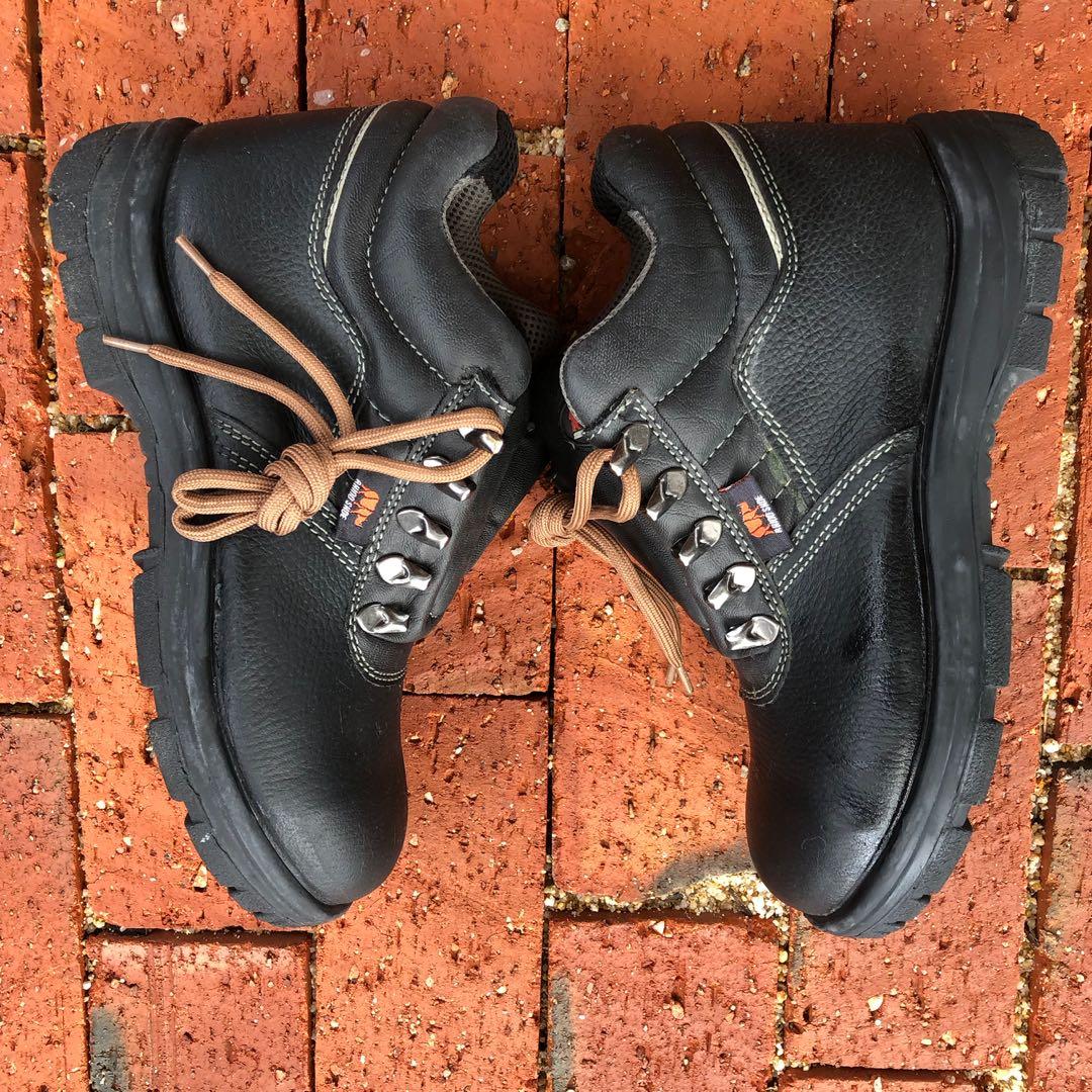 Rhino safety boots online