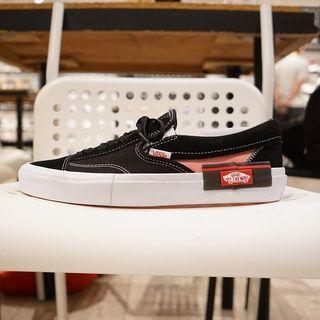 Sepatu VANS SLIP ON Cut And Paste Black Pink Icing ORIGINAL 100% RESMI PT NAVYA Sepatu VANS SLIP ON Cut And Paste Black Pink Icing ORIGINAL 100% RESMI PT NAVYA