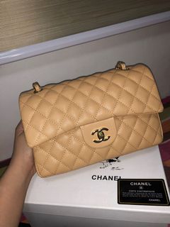 (Category: ) located in . Submitted by queenofallshops (Listing ID 1088683317, Image 1). Description: .