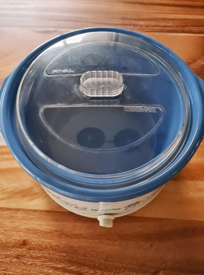 https://media.karousell.com/media/photos/products/2021/5/19/vintage_rival_blue_3355_crock__1621434799_54683af8_progressive.jpg