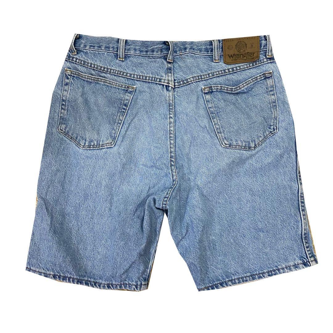Wrangler Denim Shorts for Men (Branded Vintage), Men's Fashion, Bottoms,  Jeans on Carousell