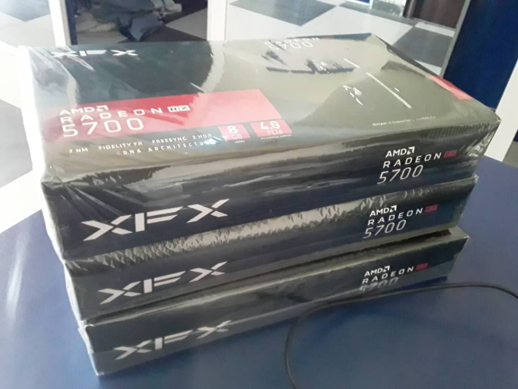 XFX Rx 5700 8GB GDDR6 Dd Ultra W/Boost Up To 1750MHz 3xDP HDMI PCI Express 4.0 Graphics Card Rx-57XL8LBD6