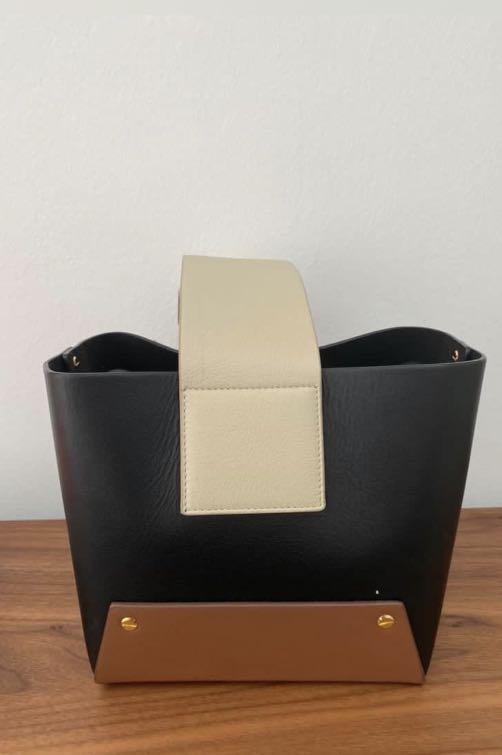 Yuzefi tab hotsell bag