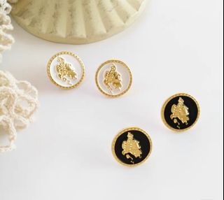 (In Stock) S925 Sterling Silver Stud đ, Earrings $23, Necklace $28 (Seoul Korean Style đ°đ·) #11, 12# Vintage Elegant Western Look đ©âđаđ New Year đ 3 Items Free Shipping64213877286785110