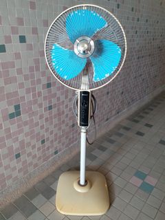 （分類：）位於 。 由 chan82083 提交（商品編號 1085145337，圖片 1）。簡介： 。
