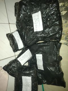 (Kategori: ) berada di . Dikirim oleh secondbranded_store (ID iklan 1085169137, Gambar 1). Deskripsi: .