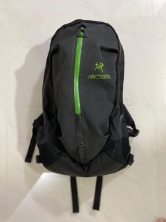 （分類：）位於 。 由 sell.thing0 提交（商品編號 1085198397，圖片 1）。簡介： 。