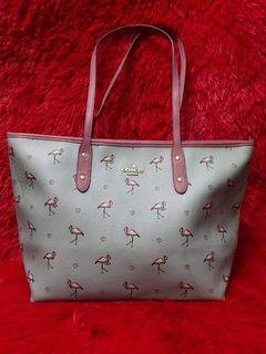 Authentic city tote with flamingo print