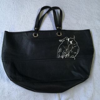(Category: ) located in . Submitted by simonespreloved (Listing ID 1085278028, Image 1). Description: .