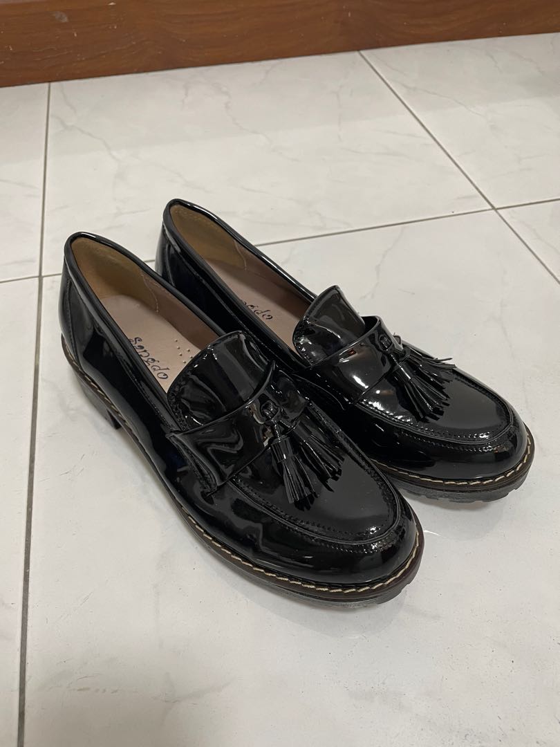 Black shiny loafers made in korea, Women's Fashion, Footwear, Loafers ...