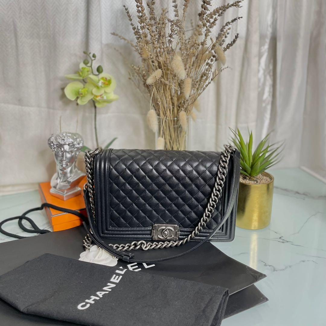 Chanel le boy 2019 2025