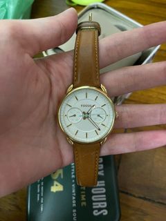 (Category: ) located in . Submitted by ninitheneyney (Listing ID 1085226254, Image 1). Description: .