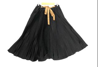 (Category: ) located in . Submitted by plus_size_closet (Listing ID 1085163806, Image 1). Description: .
